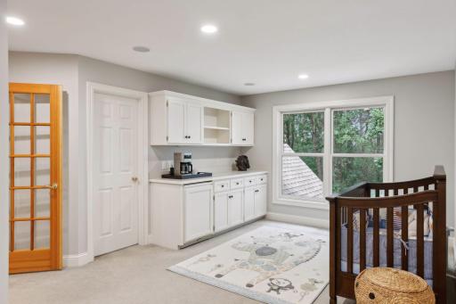 4 Lawton Lane, North Oaks, MN 55127