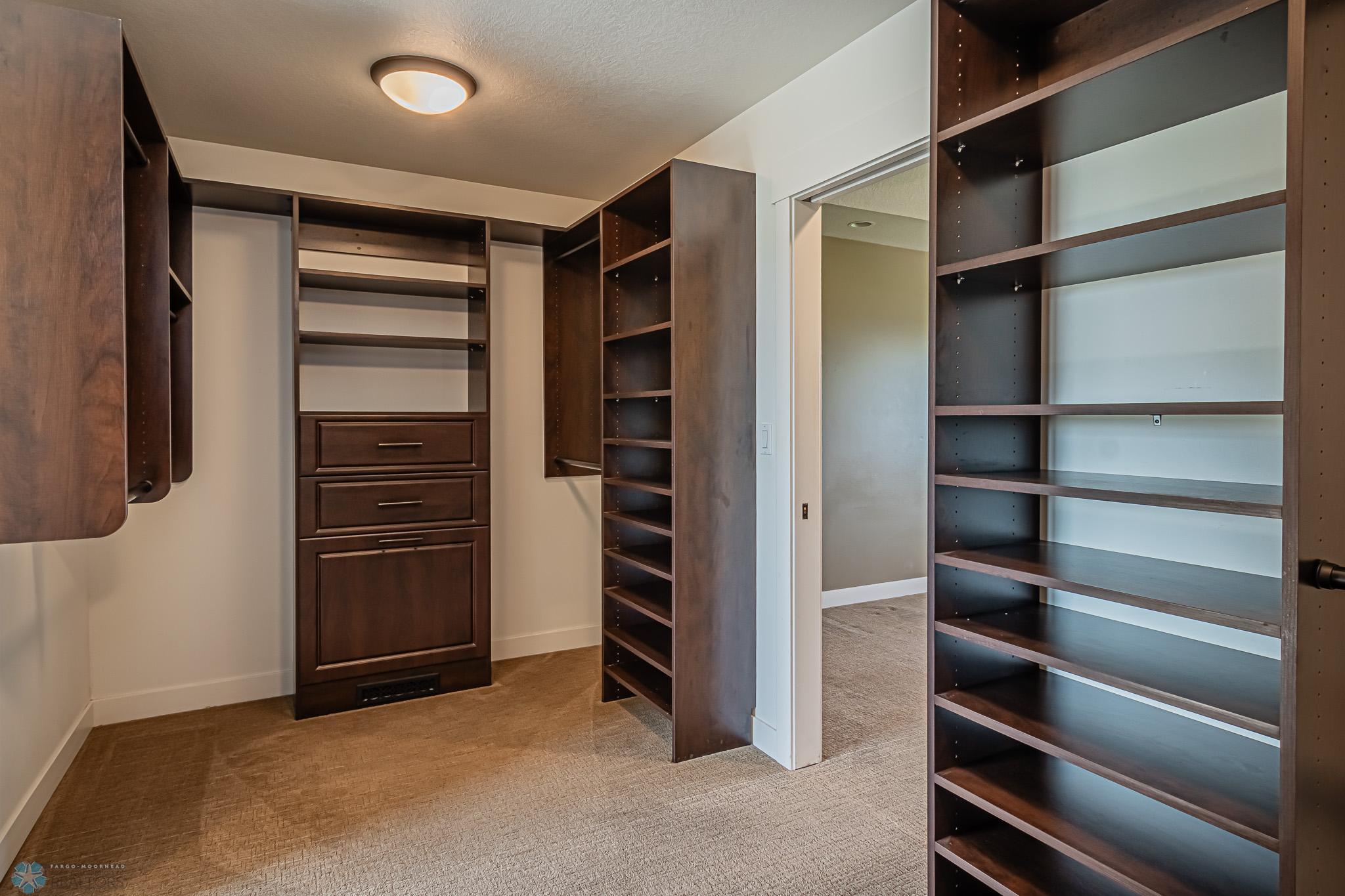 Primary WIC with Custom Built-ins