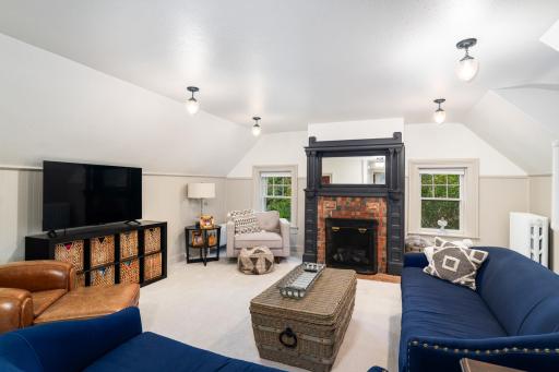 4512 London Road, Duluth, MN 55804