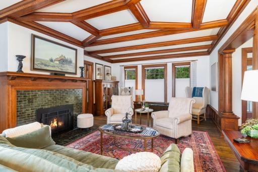 4512 London Road, Duluth, MN 55804
