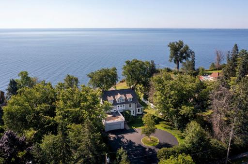 4512 London Road, Duluth, MN 55804