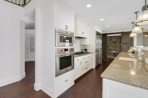 15707 Island View Road NW, Prior Lake, MN 55372