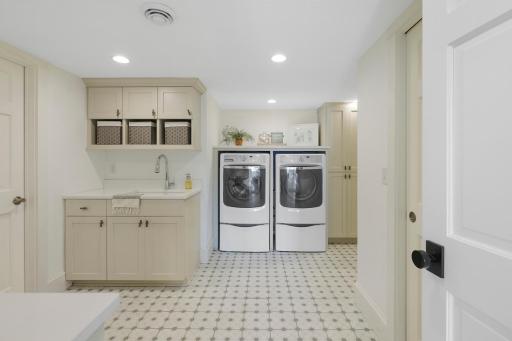 15707 Island View Road NW, Prior Lake, MN 55372