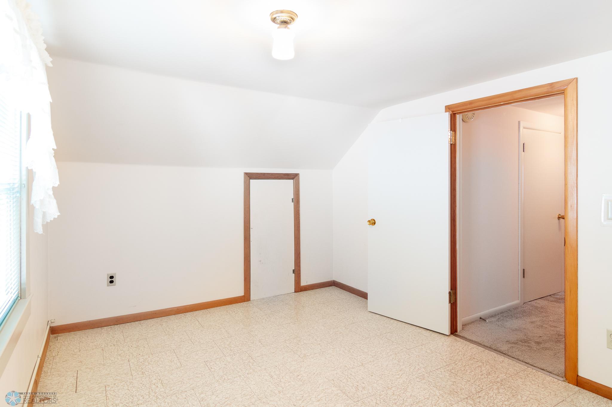 Upper Level Bedroom #4