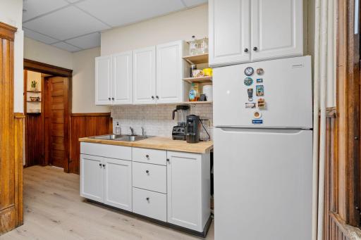 2351 Bayless Place, Saint Paul, MN 55114
