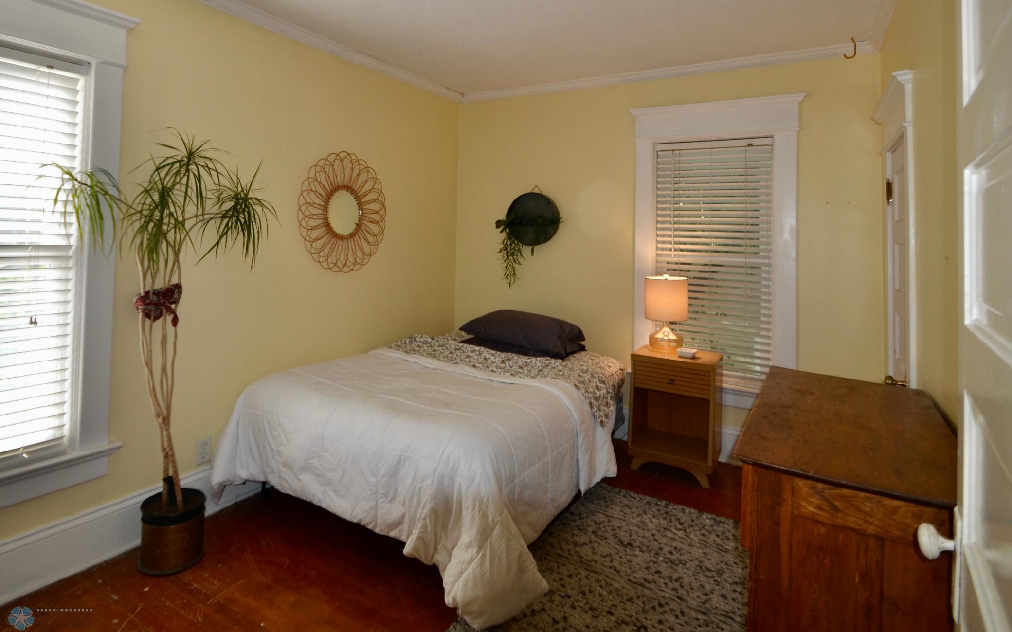 Bedroom 2.JPG
