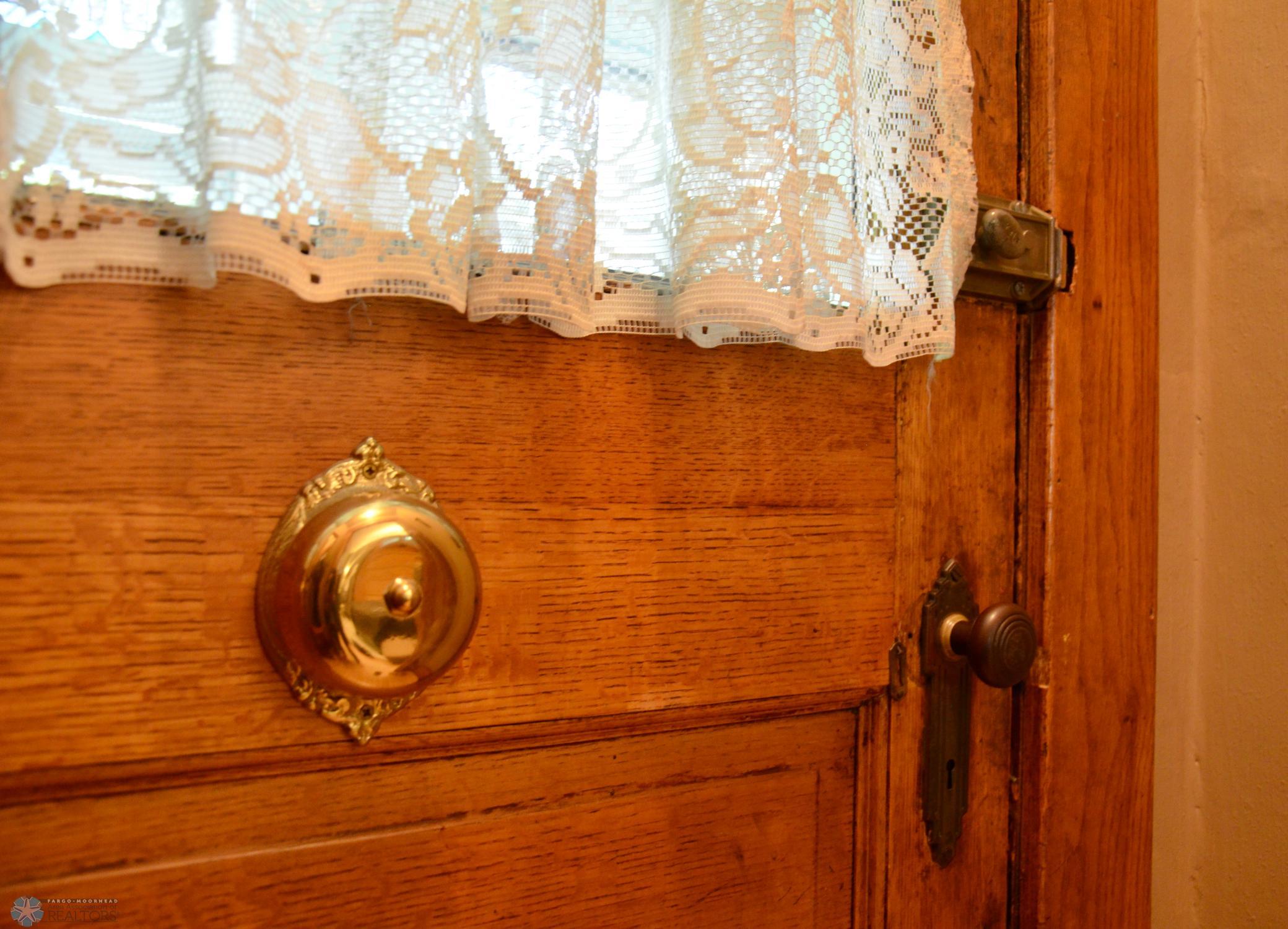 Door details doorbell
