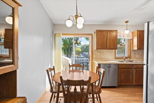 1061 Eastview Circle, Shakopee, MN 55379