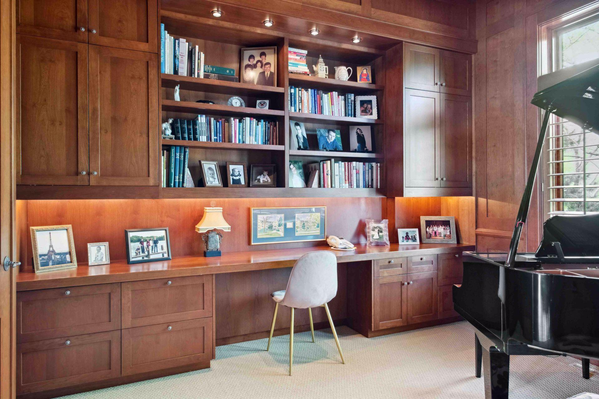 Stunning Executive Den/office