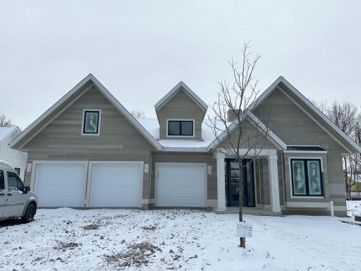 25405 Park Lane, Excelsior, MN 55331