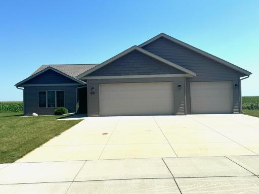 251 Foxfire Drive, Mankato, MN 56001