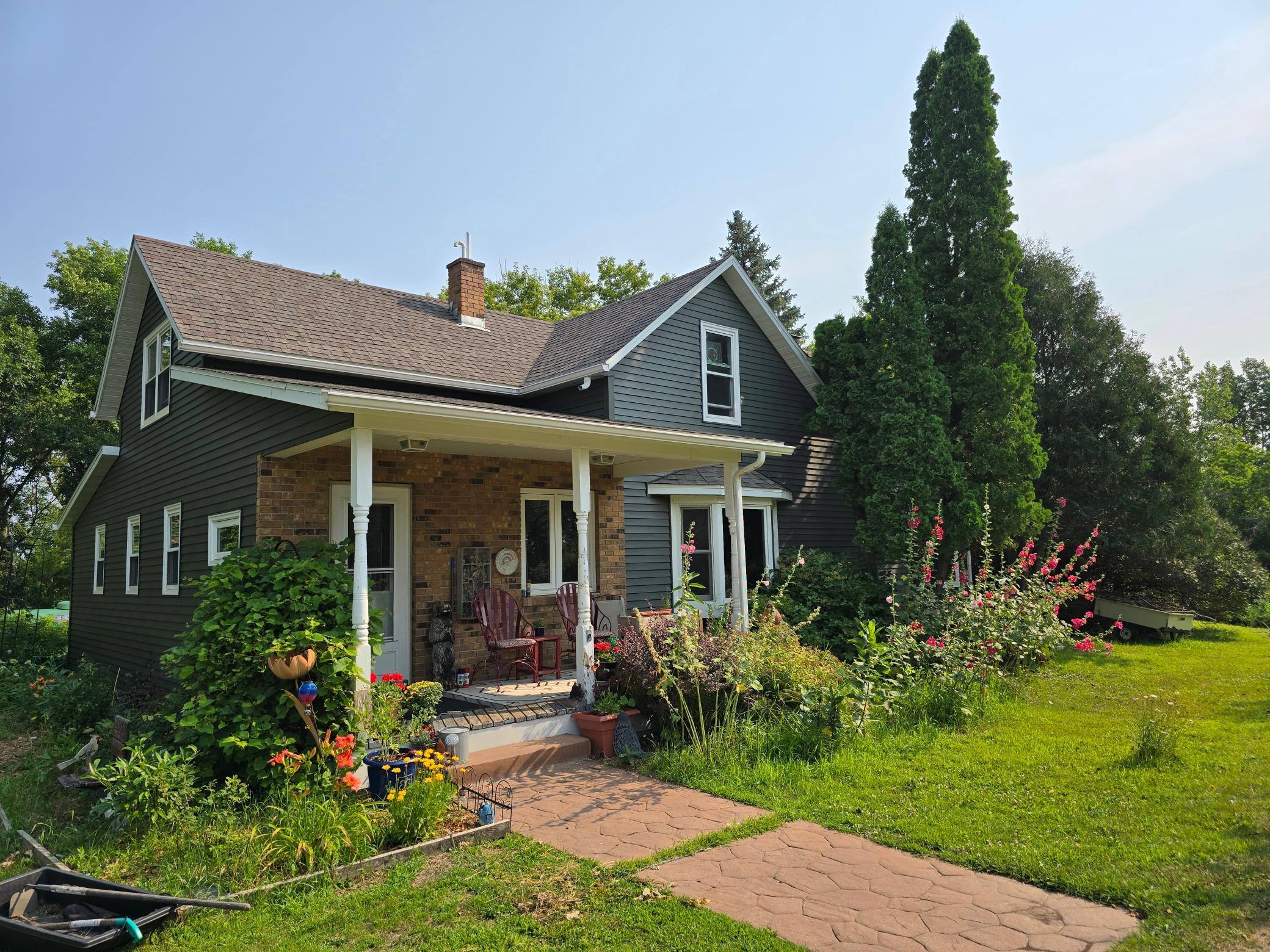 Front west side of house.jpg
