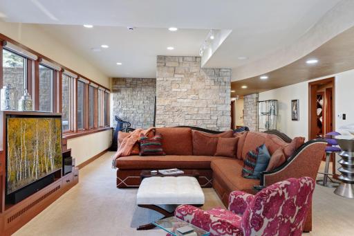 9601 Whistling Valley Road, Lake Elmo, MN 55042