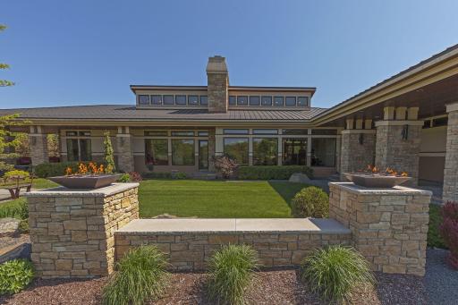 9601 Whistling Valley Road, Lake Elmo, MN 55042