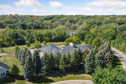 9601 Whistling Valley Road, Lake Elmo, MN 55042