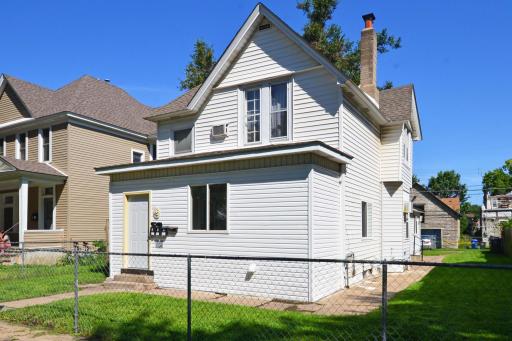 579 Sherburne Avenue, Saint Paul, MN 55103
