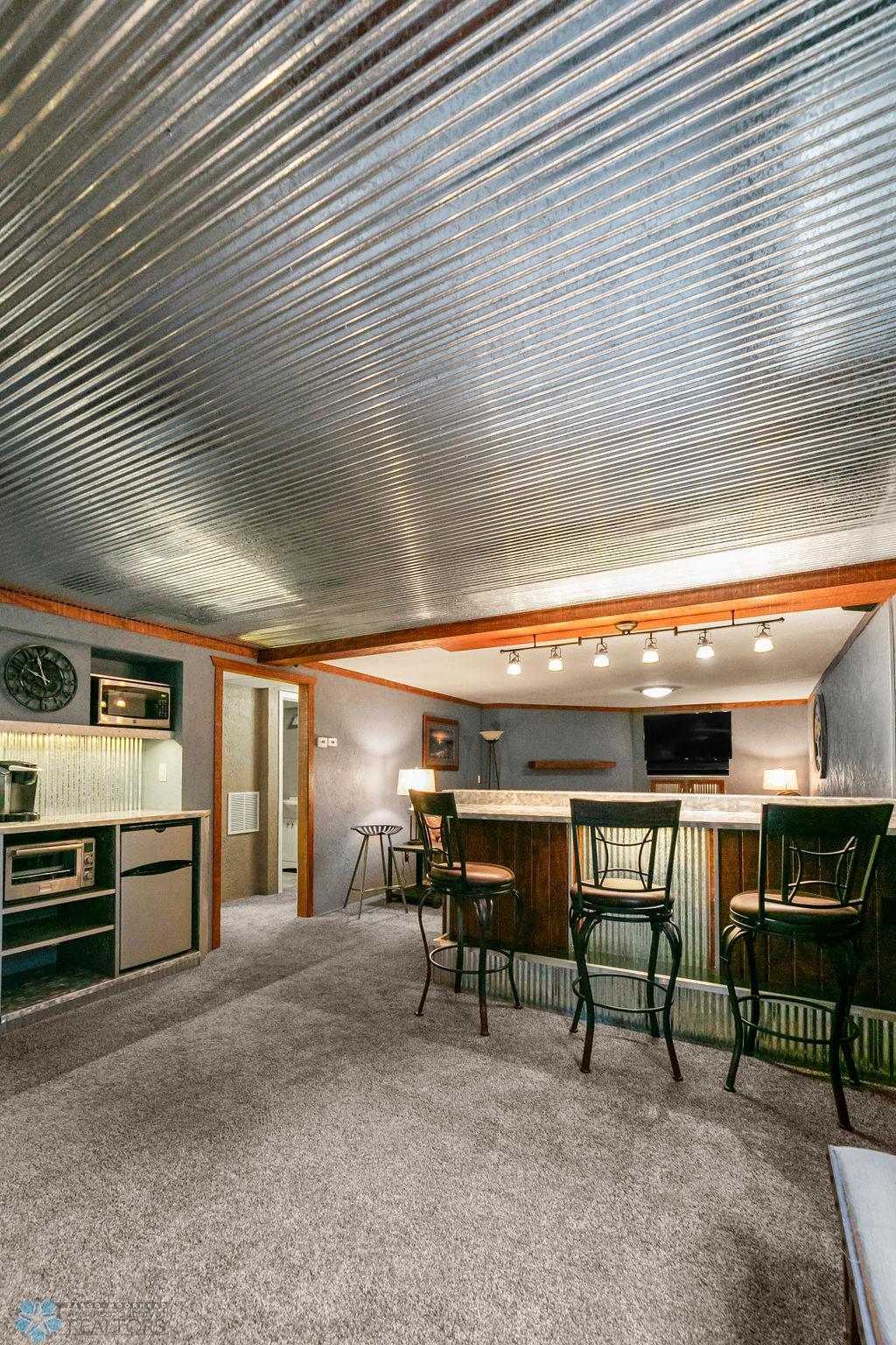 decorative fam rm ceiling