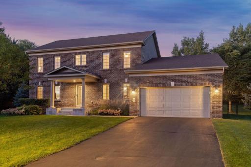 Photo for 8 Fieldstone Bay, Hudson, WI 54016 - listing #6583122 8 Fieldstone Bay, Hudson, WI 54016