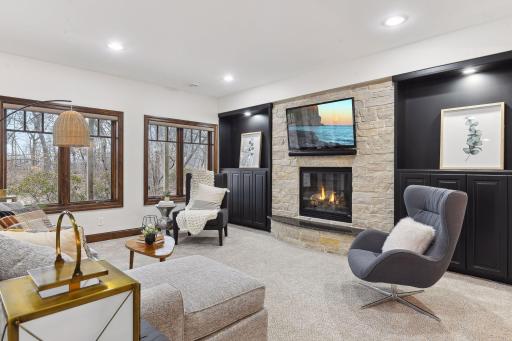 15040 9th Avenue N, Plymouth, MN 55447