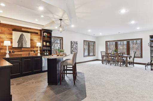 15040 9th Avenue N, Plymouth, MN 55447