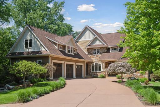 15040 9th Avenue N, Plymouth, MN 55447