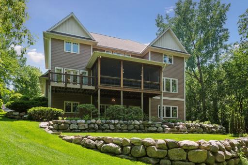 15040 9th Avenue N, Plymouth, MN 55447