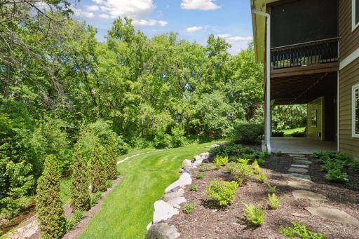 15040 9th Avenue N, Plymouth, MN 55447