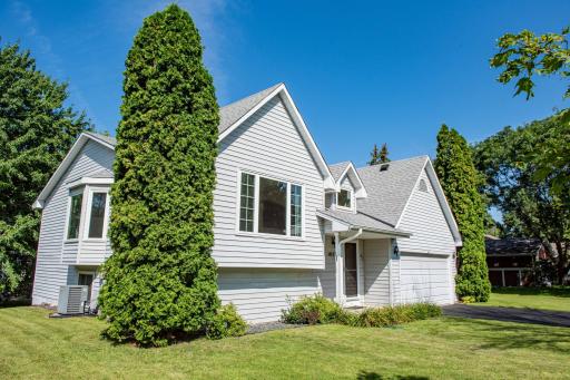 10538 National St NE Circle Pines Blaine 8 13 24 Front View Curbside.jpg