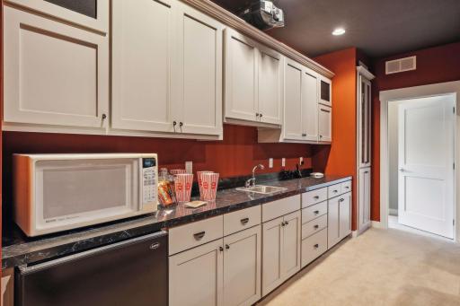 346 Lindsay Road, Hudson, WI 54016