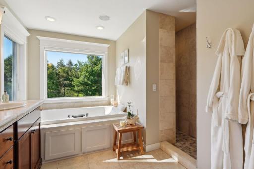 346 Lindsay Road, Hudson, WI 54016