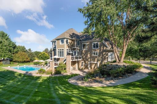 346 Lindsay Road, Hudson, WI 54016