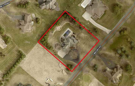 346 Lindsay Road, Hudson, WI 54016