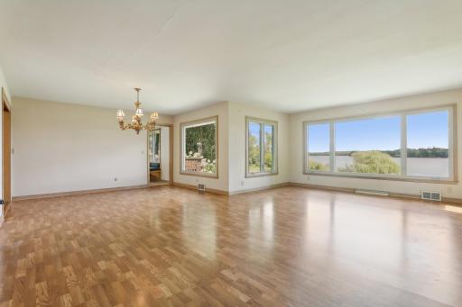 10 Evergreen Road, Saint Paul, MN 55127