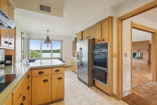 10 Evergreen Road, Saint Paul, MN 55127