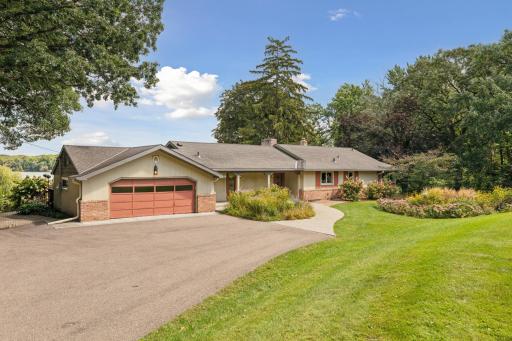 10 Evergreen Road, Saint Paul, MN 55127