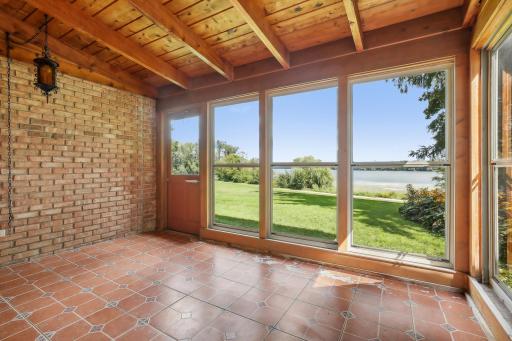10 Evergreen Road, Saint Paul, MN 55127