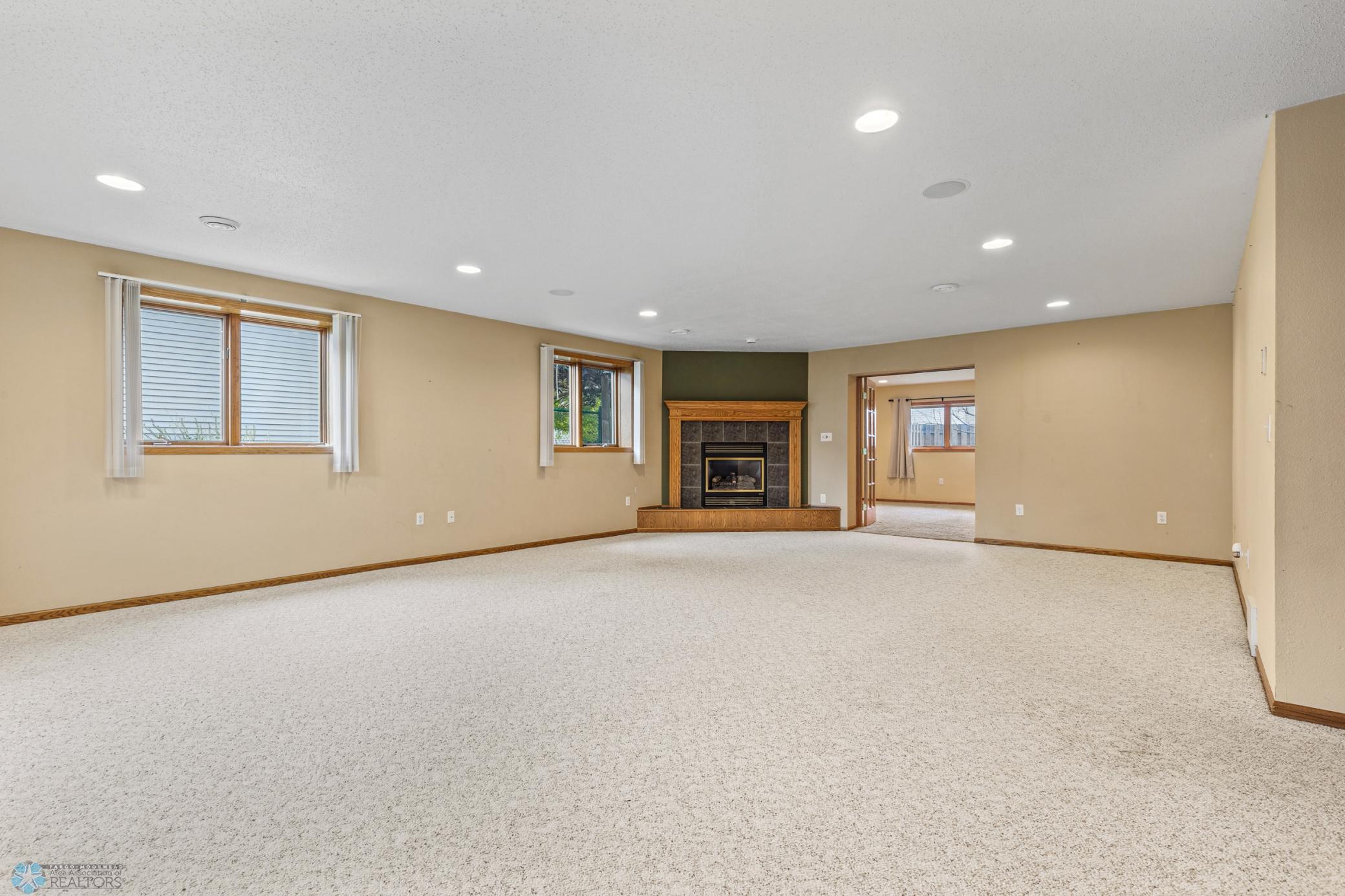 Familyroom Basement.jpg