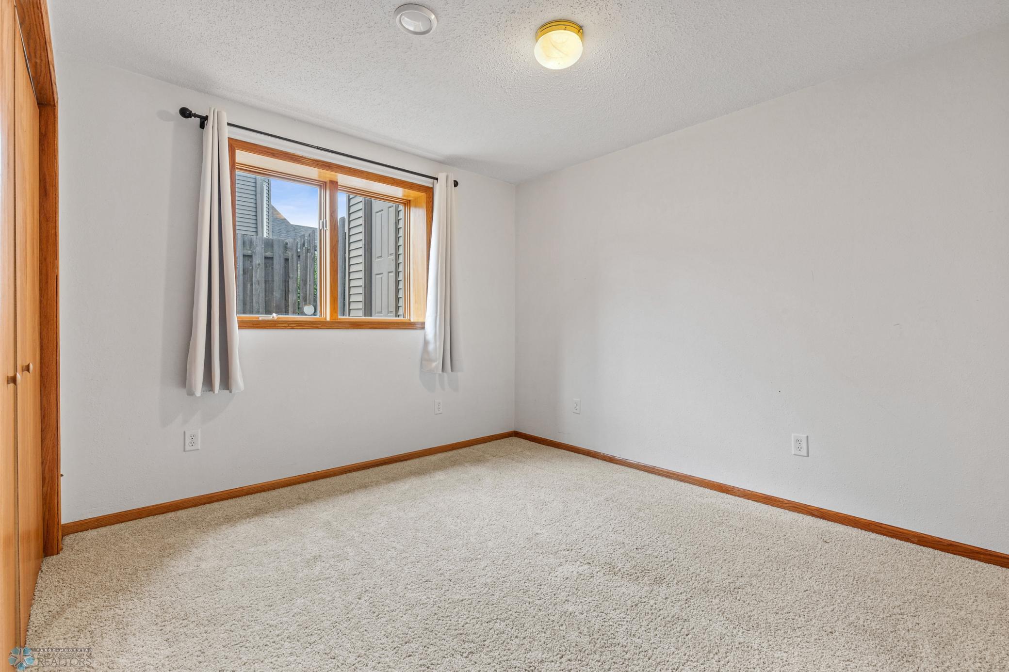 Bedroom 4.jpg