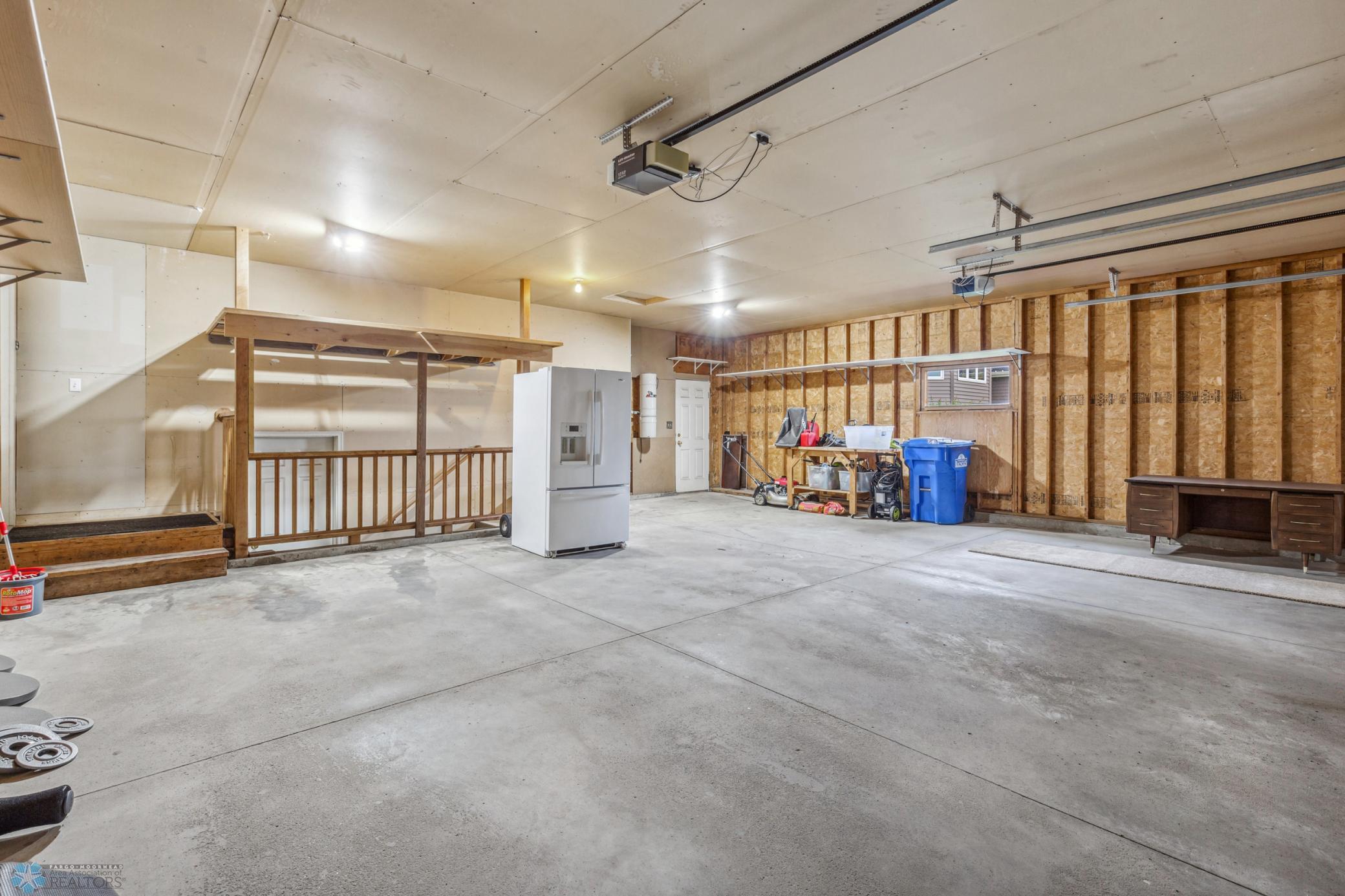 Garage.jpg