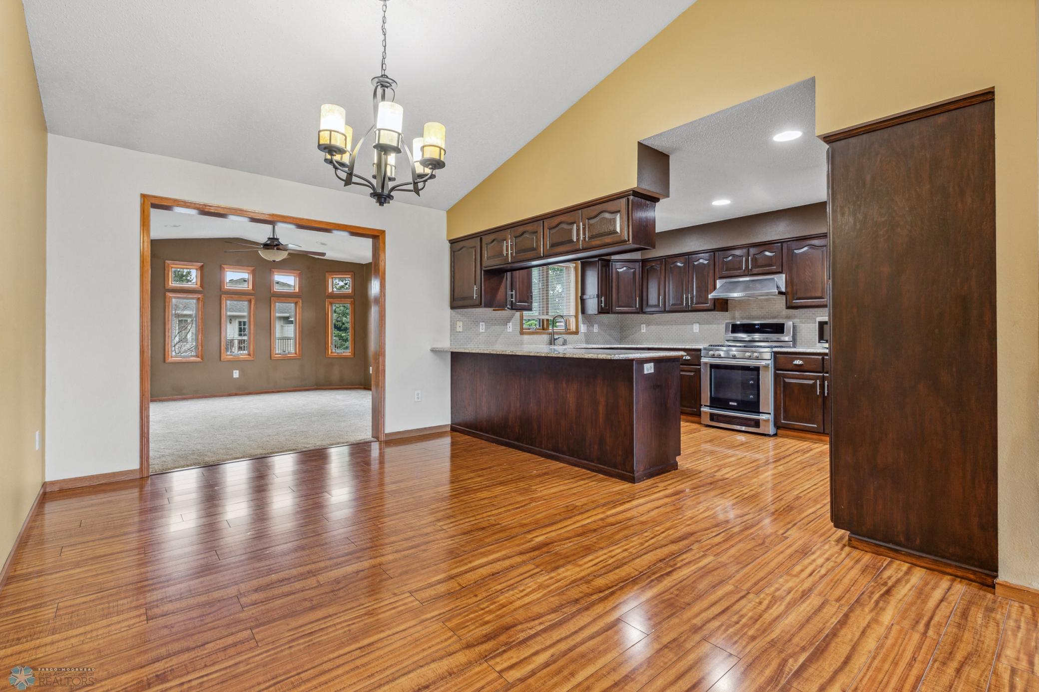 Dining Room.jpg