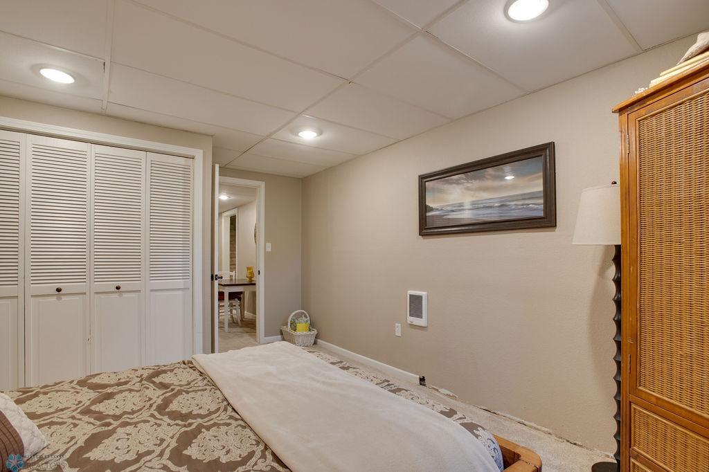 1022_PARKE_AVE_S-25.jpg