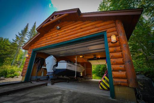 7593 W Timberlore Trail, Cook, MN 55723