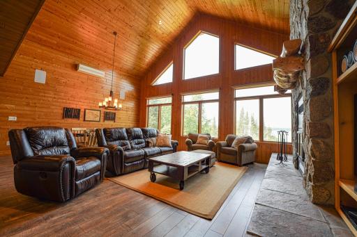 7593 W Timberlore Trail, Cook, MN 55723