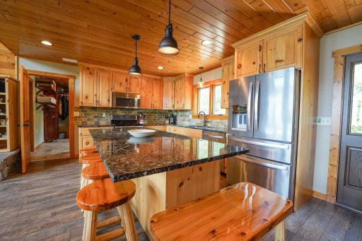 7593 W Timberlore Trail, Cook, MN 55723