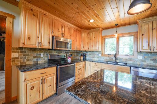 7593 W Timberlore Trail, Cook, MN 55723