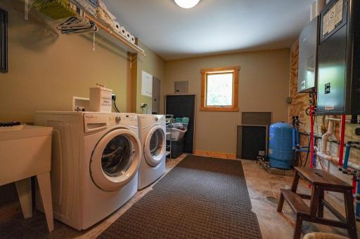 7593 W Timberlore Trail, Cook, MN 55723