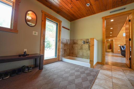 7593 W Timberlore Trail, Cook, MN 55723