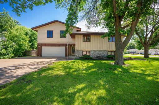 Welcome home to 9500 Saratoga Lane N, featuring 6 bedrooms on a corner lot in nestled in the heart of Maple Grove. Enjoy the expansive yard complete with established flower gardens, and fruit bearing trees!