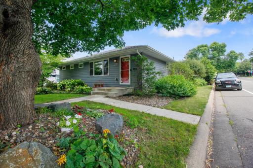 4801 E Upland Crest, Minneapolis, MN 55421