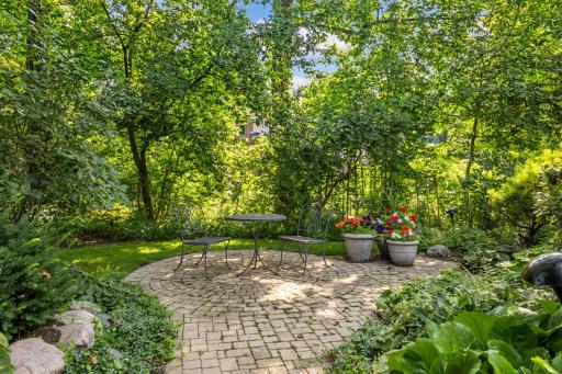 4929 Green Farms Circle, Minneapolis, MN 55436